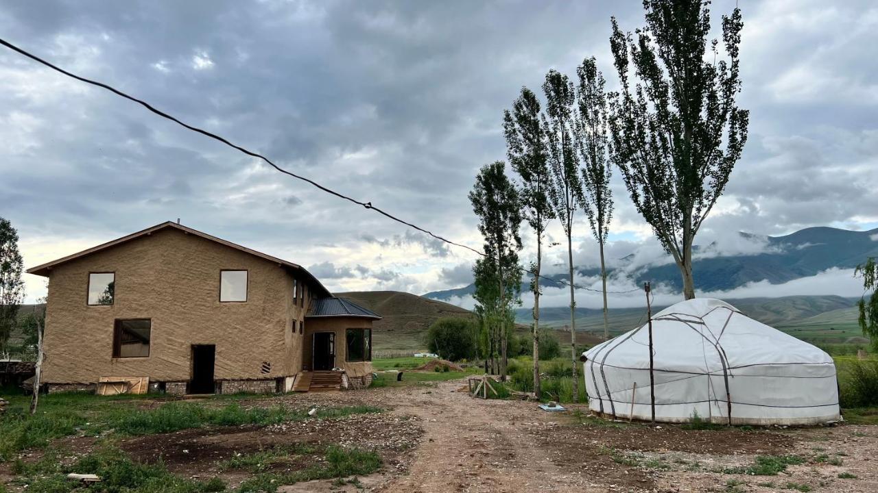 Kyzart Hotel & Horse Tours Bagysh Kültér fotó