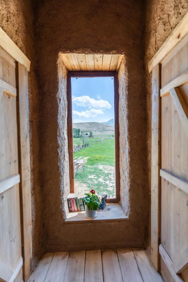 Kyzart Hotel & Horse Tours Bagysh Kültér fotó