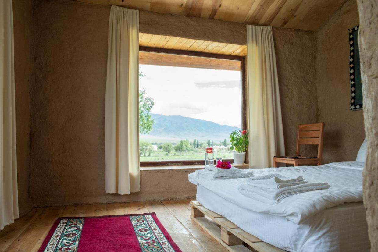 Kyzart Hotel & Horse Tours Bagysh Kültér fotó